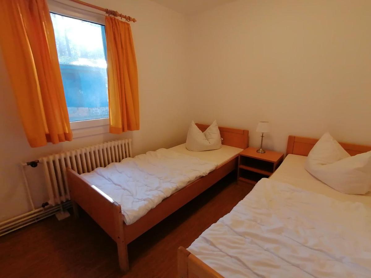 Martas Gaestehaeuser Gross Vaeter See Templin Exterior photo