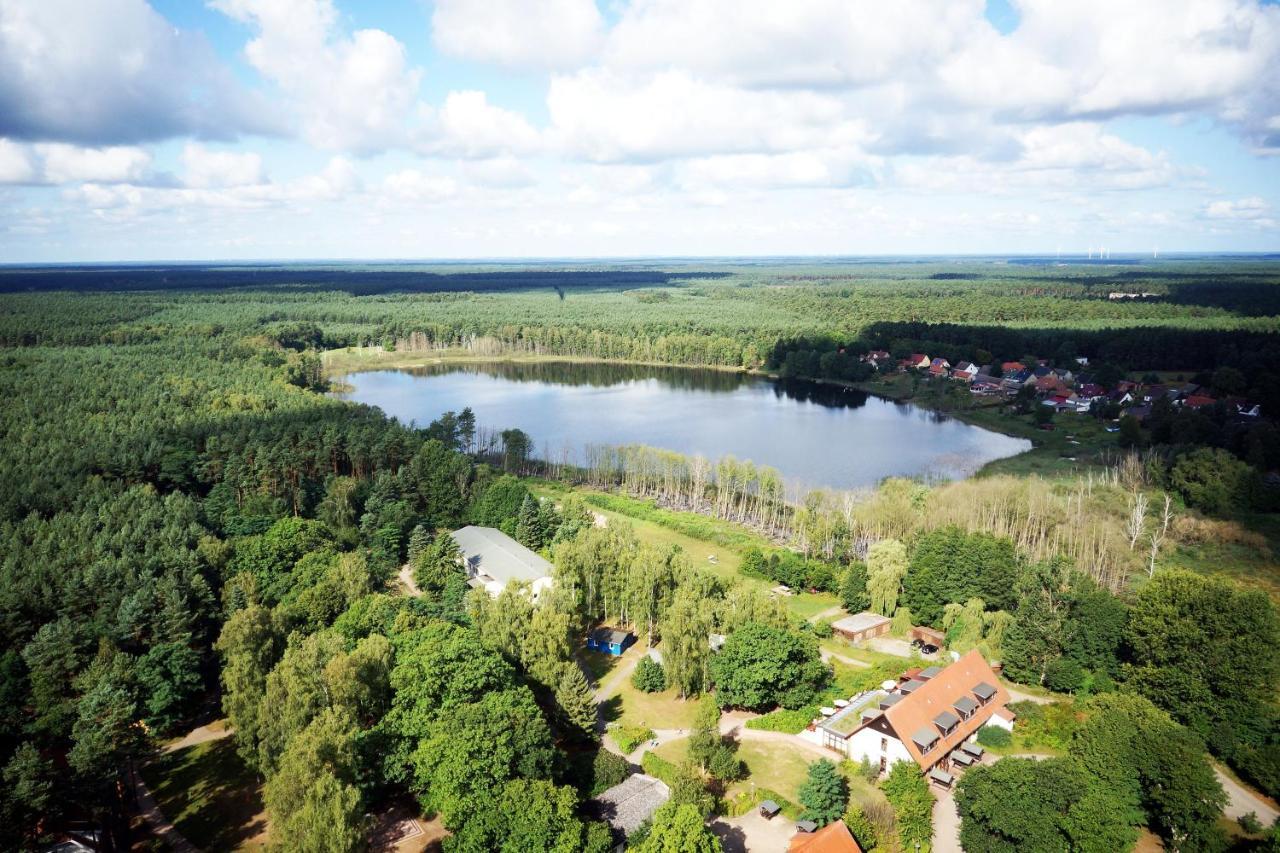 Martas Gaestehaeuser Gross Vaeter See Templin Exterior photo