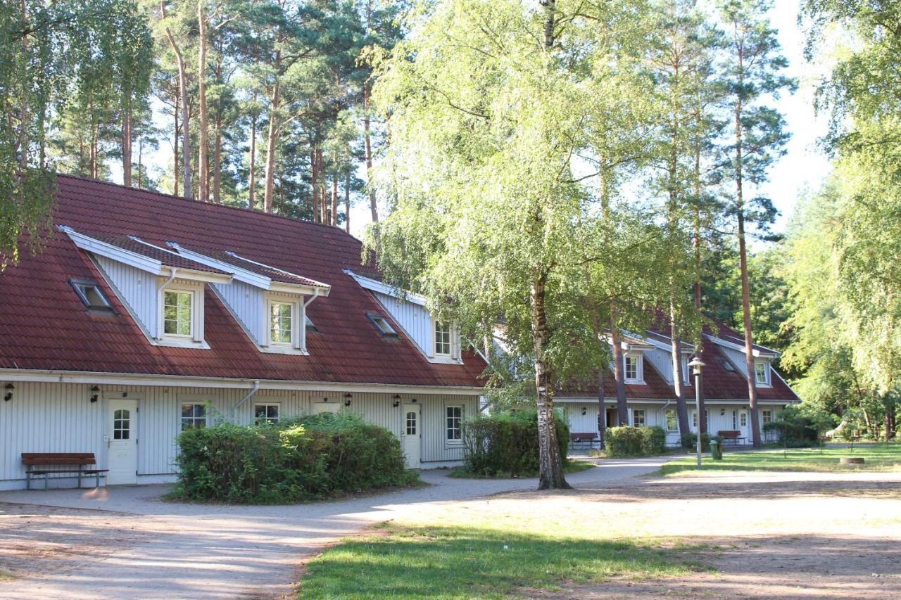 Martas Gaestehaeuser Gross Vaeter See Templin Exterior photo